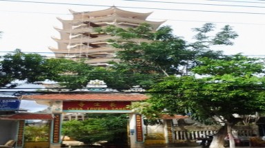 Bảo tháp lưu hài cốt lớn nhất Việt Nam