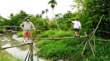 Cầu khỉ Việt Nam được bình chọn "đáng sợ nhất thế giới"
