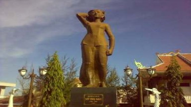  Đoàn Việt kiều tham gia lễ dâng hương, tưởng niệm tại Côn Đảo