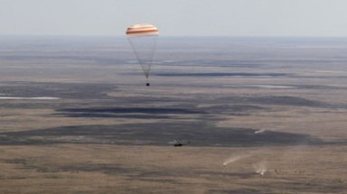 Tàu vũ trụ Soyuz trở về an toàn