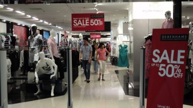 Hàng hiệu giá thấp chưa từng có tại Vincom Center