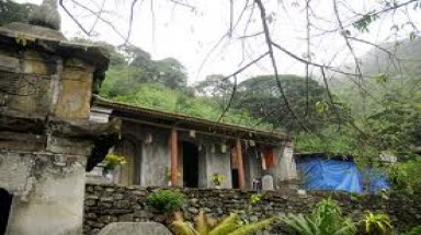 Chùa Ngọa Ngưu ở Quảng Ninh
