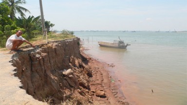  Tiền Giang: Cần sớm có giải pháp ứng phó hiện tượng sạt lở tại cồn Ngang 