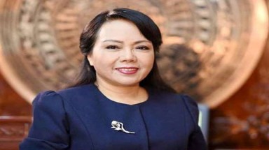 Bộ trưởng Nguyễn Thị Kim Tiến chỉ thị giảm sử dụng đồ nhựa trong y tế