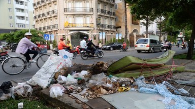 "Nâng giá bịch nilông lên 1.000 - 2.000 đồng/bịch coi ai muốn xài nữa?"