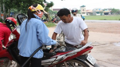 Xăng dầu rục rịch tăng giá