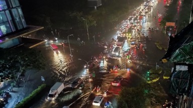 Phí chống ngập trên mét vuông, phí thoát nước theo mét khối!