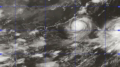 Bão số 6 tiếp tục đổi hướng di chuyển