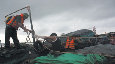   28 người chết, mất tích và bị thương trong cơn bão số 5 