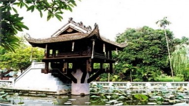 Khai mạc triển lãm các bức tranh về chùa Việt Nam