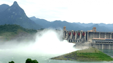 12 giờ ngày 31/8, đóng 1 cửa xả đáy tại Thuỷ điện Tuyên Quang
