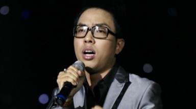 Nhạc sĩ Hồng Thuận "tìm lại... giá xăng"