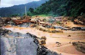 Lào Cai: Lũ quét bất ngờ cuốn 10 người chết và mất tích