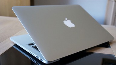 Cục Hàng không Việt Nam cấm mang máy tính Macbook Pro 15 inch lên máy bay