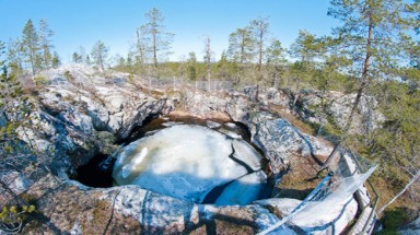  Cảnh đẹp "mê người" của những hố tự nhiên