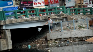 Ai “ám sát” kênh Nhiêu Lộc?