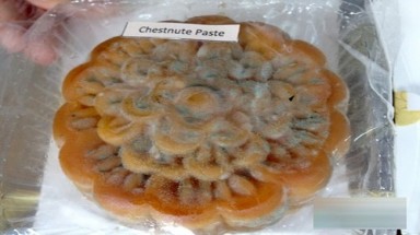 Bánh trung thu khách sạn 5 sao bị tố mốc xanh