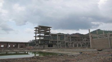 Bắc Kạn: Chưa được cấp phép khai thác mỏ, vẫn xây nhà máy