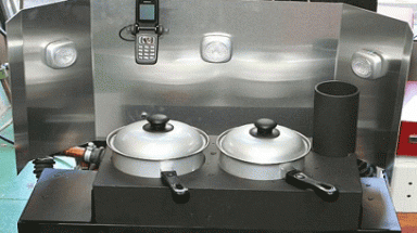 "Độc đáo" bếp nấu kiêm máy phát điện