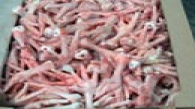 Bắt quả tang vụ xuất lậu gần 90 tấn chân, mề gà