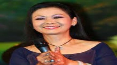 Khánh Ly hát ở quê nhà