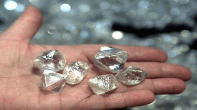 Khám phá mỏ kim cương khổng lồ ở Siberia