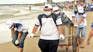 Ngày làm sạch bãi biển