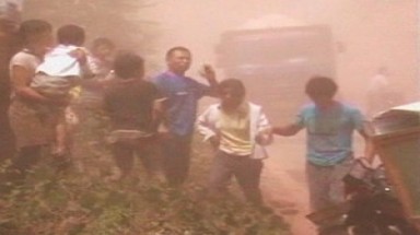 Gần 800 người Trung Quốc thương vong vì động đất