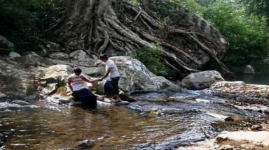 Thác nước kêu ở Đơn Dương