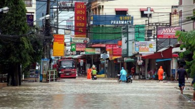   Bangkok bỗng hóa thành... sông