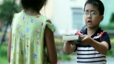 Clip “Trái tim xanh” gây xôn xao cư dân mạng