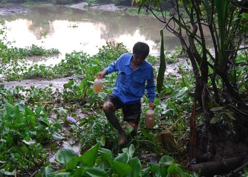  Lại phát hiện Sonadezi xả nước đen ngòm