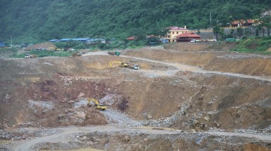 Vụ phá rừng xây chùa: Phó chủ tịch tỉnh yêu cầu điều bất ngờ
