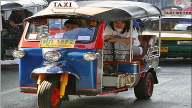 Bộ GTVT "bác" đề xuất nhập xe tuk tuk