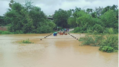 Miền Trung ngập lụt