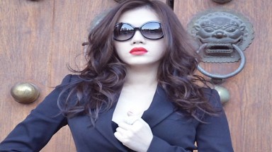   Lý Nhã Kỳ trắng bóc và... bớt béo