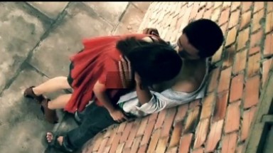 Clip "Đối phó với yêu râu xanh" gây sốt