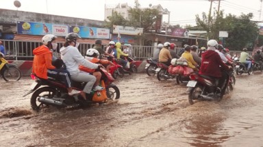 TPHCM: Triều cường sắp chạm đỉnh lịch sử 1,60 m