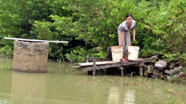  Dân hai thôn uống nước... mương
