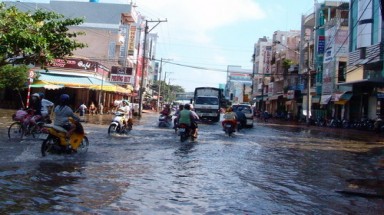 Long Xuyên ngập cao kỷ lục do triều cường