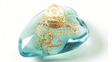  Những mẫu thiết kế nước hoa ấn tượng