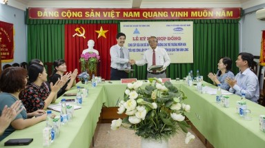 Chương trình Sữa học đường chính thức đến với học sinh tỉnh Vĩnh Long