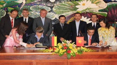   Đức hỗ trợ Việt Nam phát triển "Kinh tế xanh"
