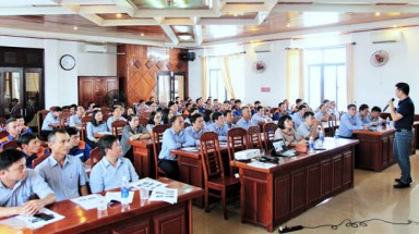 Trung tâm SOS môi trường Việt Nam tập huấn nâng cao năng lực ứng phó sự cố tràn dầu cho hai tỉnh khu vực miền Trung