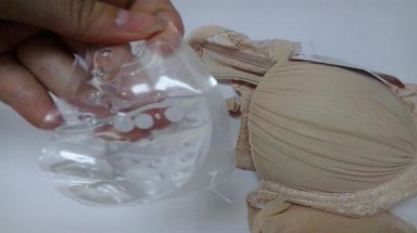 Tràn lan áo ngực Trung Quốc chứa thuốc ở Hà Nội