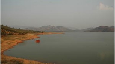  Hồ chứa nước Đăk Uy có nguy cơ vỡ do mưa lớn