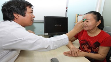 Đã tìm ra “thủ phạm” biến cô gái 26 tuổi thành bà lão