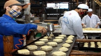 Giật mình vì 26.000 cơ sở làm "bánh Trung thu bẩn”