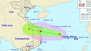 Dự báo 10 ngày tới có 'lũ chồng lũ', 'bão chồng bão' ở miền Trung