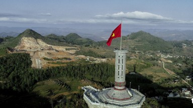 "Cơn nghiện" khu du lịch tâm linh: Cần giám sát, minh bạch